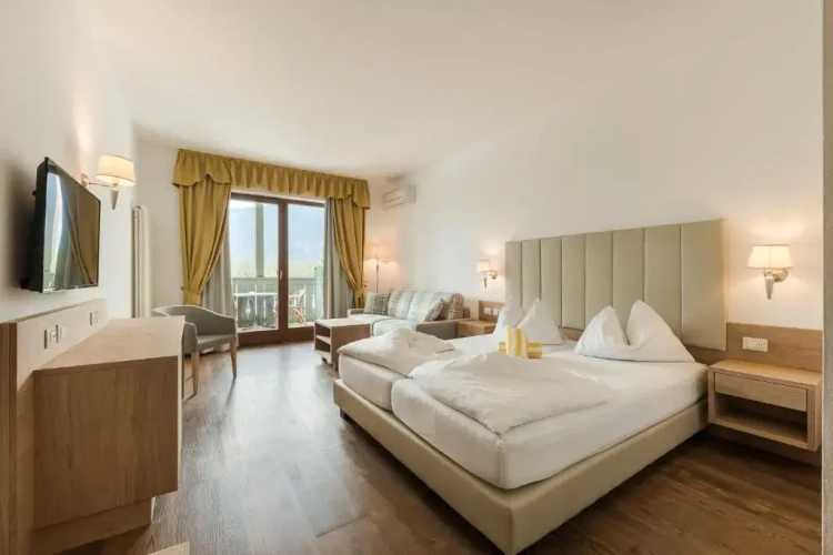 Standard Double room with balcony