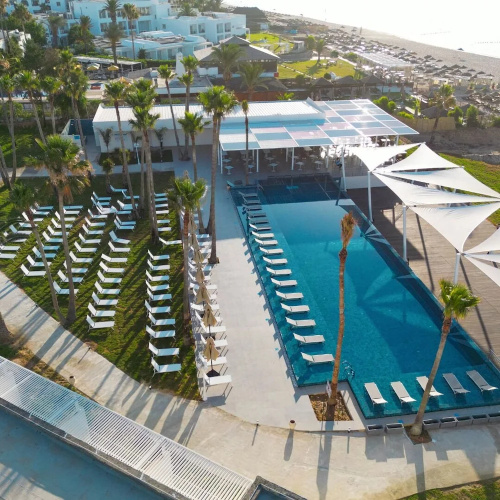 One Resort Premium photo 8