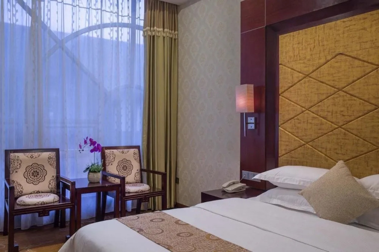 Jinyatai Business Hotel