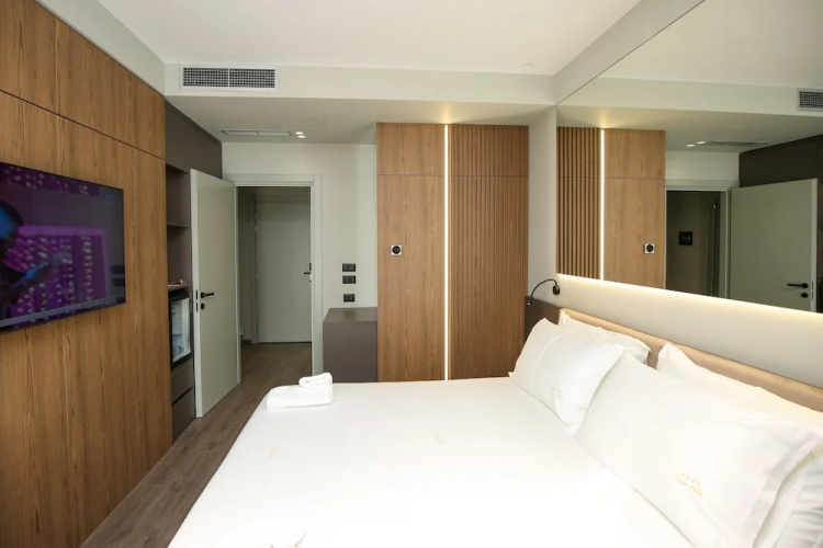 Charm Hotel
