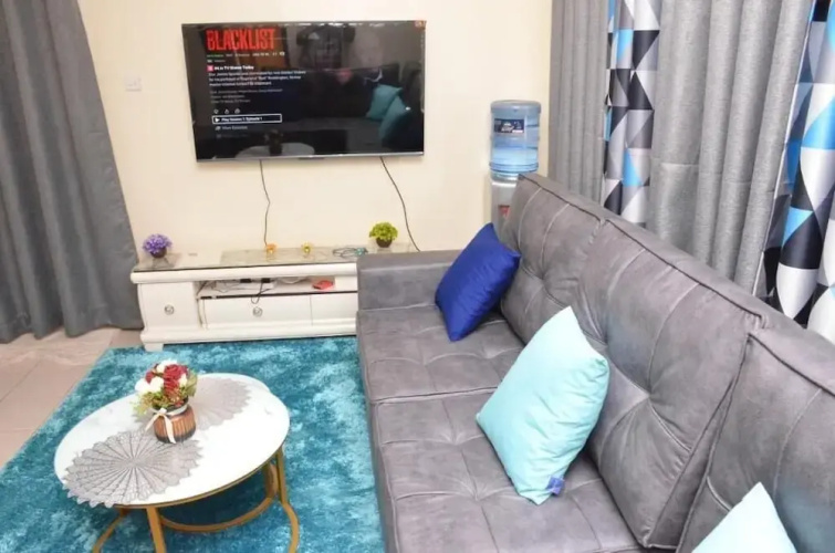Lux Suites MacDade Apartments