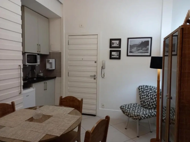 Deluxe Studio