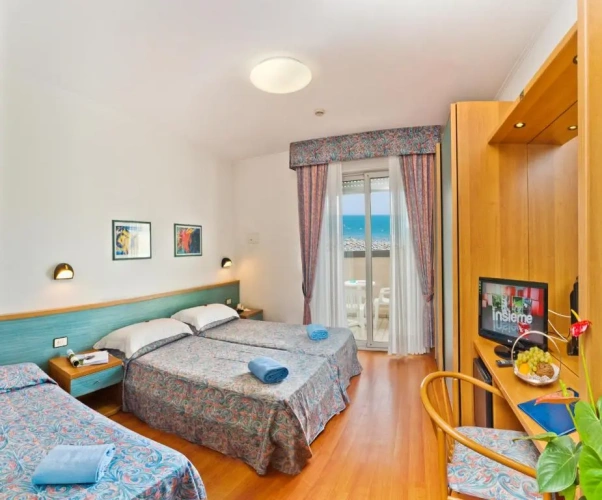 Standard Triple room with balcony