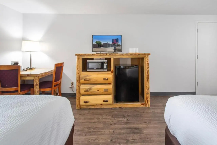 Quality Inn & Suites