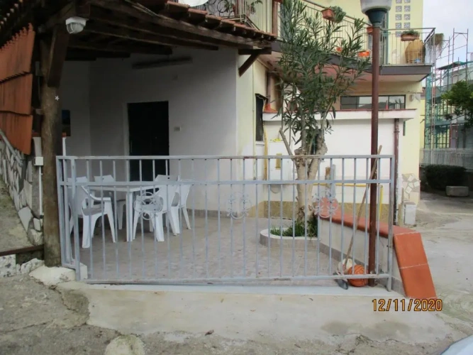 2 Bedrooms Cottage