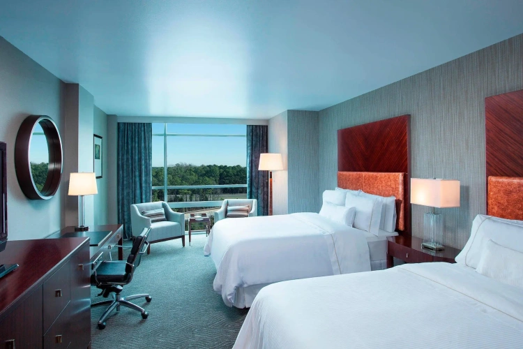 Standard Quadruple Club room