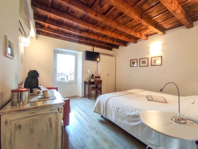 Standard Double room with city view