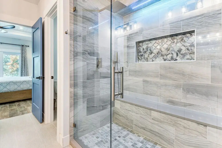 Tranquility & Nearby Beach Access: Private Oasis