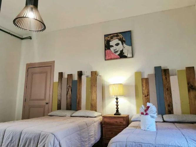 Hostel Punto 72