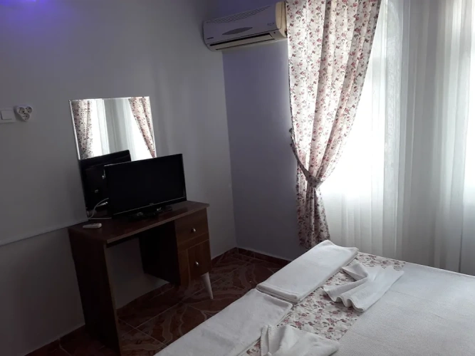 1 Bedroom Standard Triple room