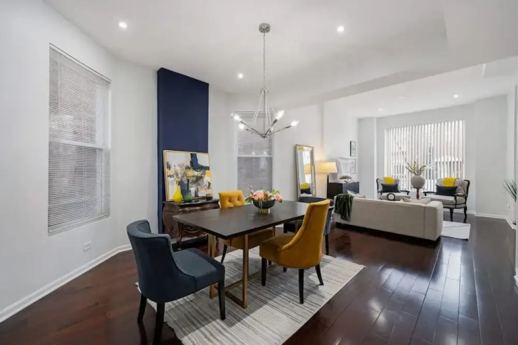Chic and Cozy 3-bed Escape in Chicago