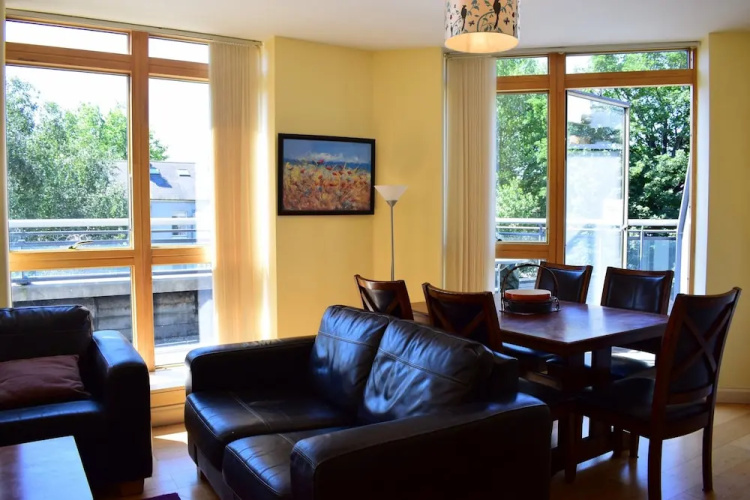 Spacious 3 Bedroom Apartment