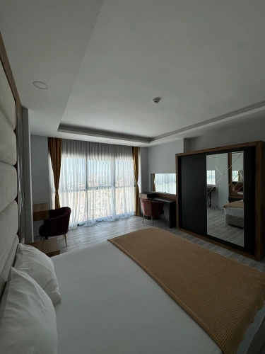 Luxury Suite with balcony and with lake view