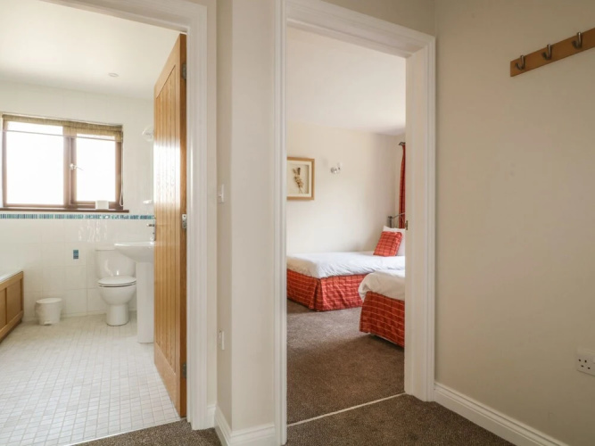 Beckside Bungalow