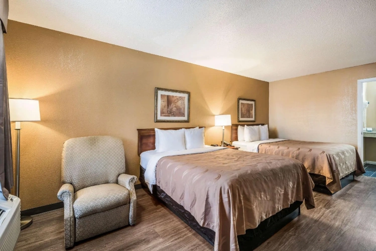 Standard Quadruple room
