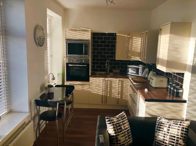 1 Bedroom Apartment