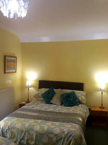 Oakenholt Farm Bed and Breakfast