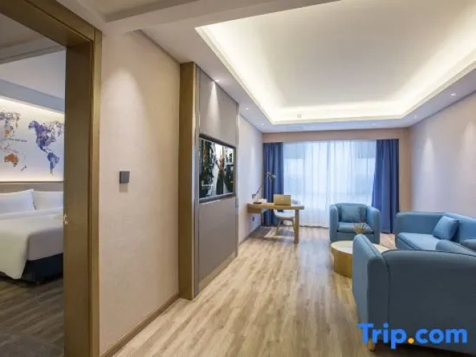 1 Bedroom Business Suite with city view
