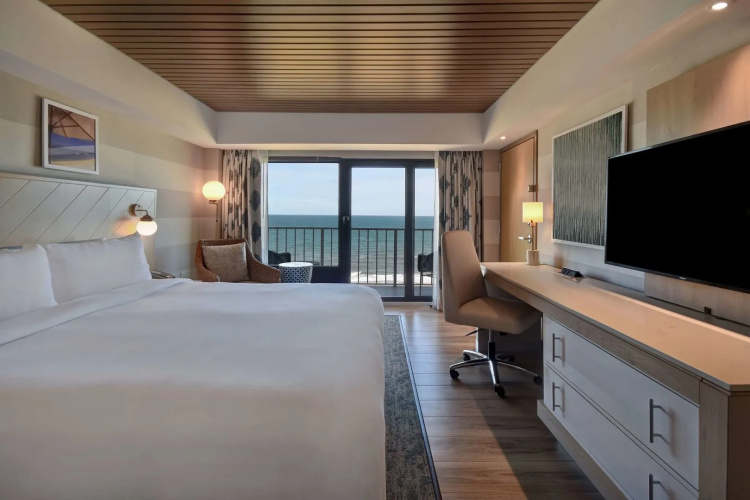DoubleTree by Hilton Virginia Beach Oceanfront South