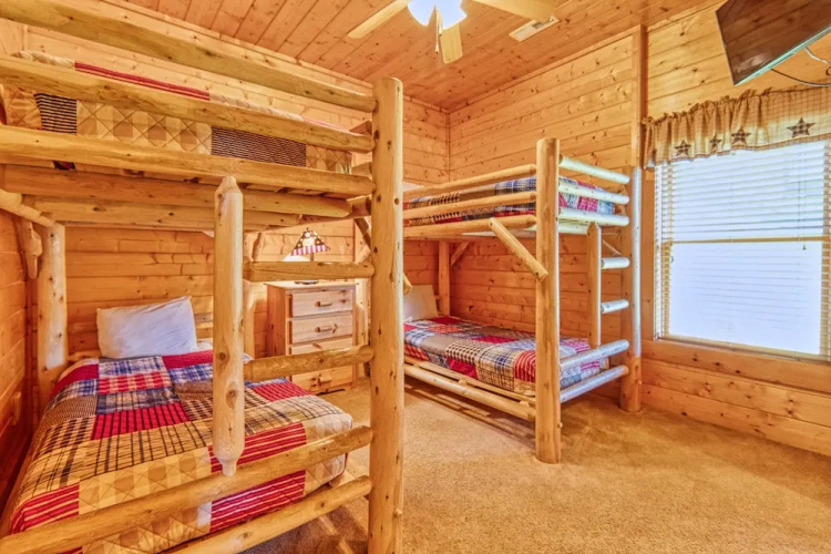 Smoky Mountain Retreat by Vtrips