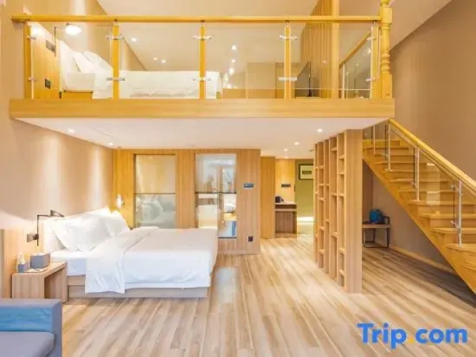Deluxe Duplex Suite
