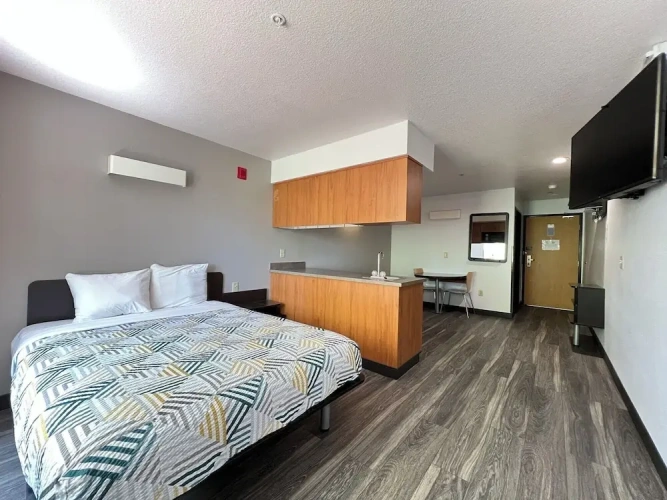 Standard Double Suite