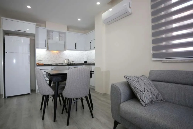 Bright House Apart