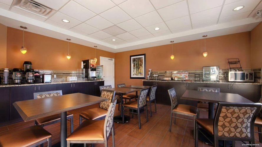 Best Western Plus College Park Hotel photo 24