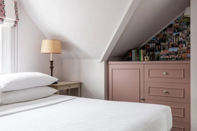 Granard Road by Onefinestay