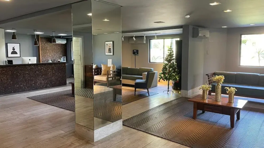 Mighil Hotel