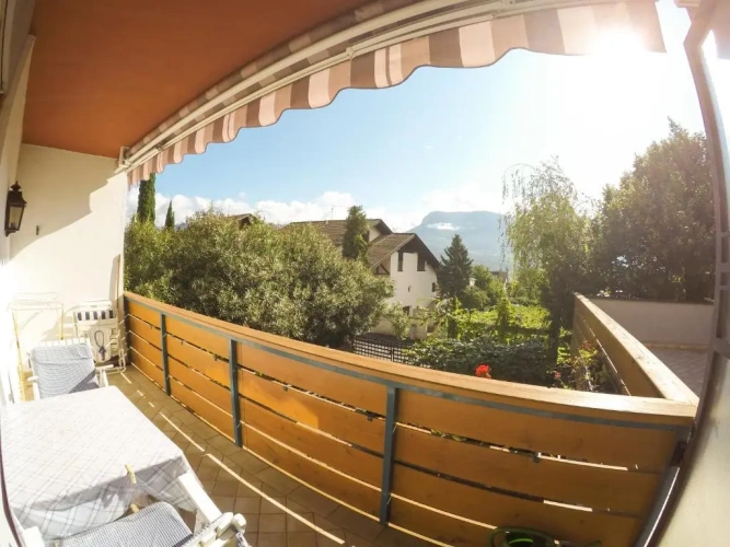 Apartment with balcony