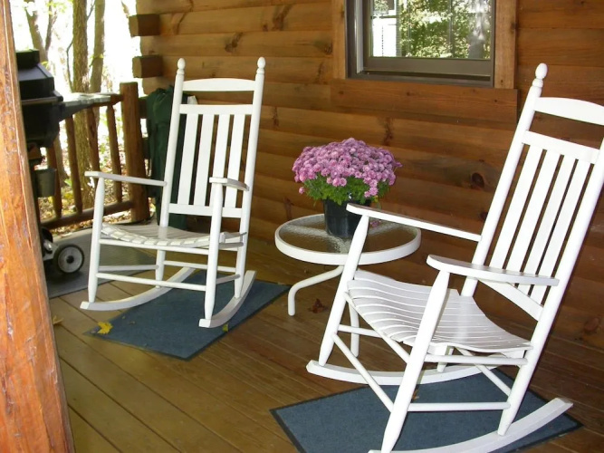 Cricket Hill Lodge & Cabins