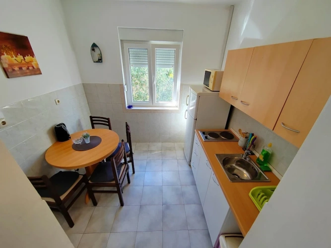 1 Bedroom Apartment with balcony and with garden view