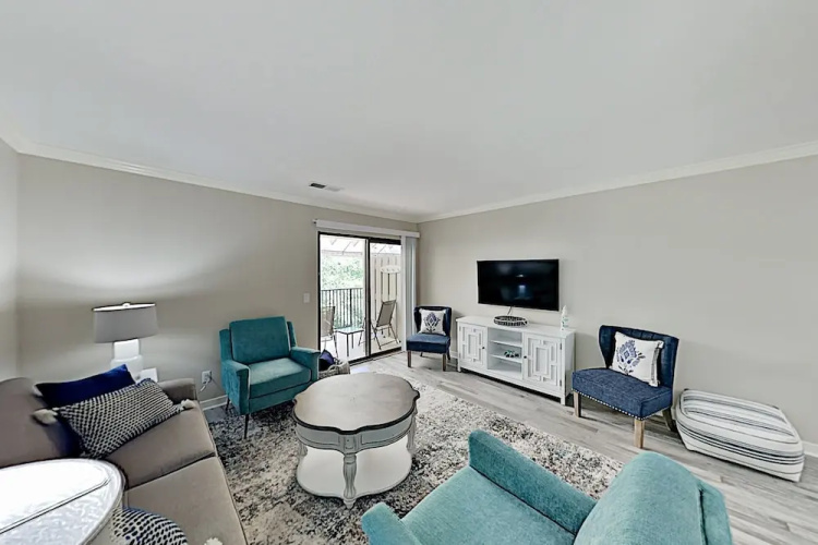 114sprin 2 Bedroom Condo