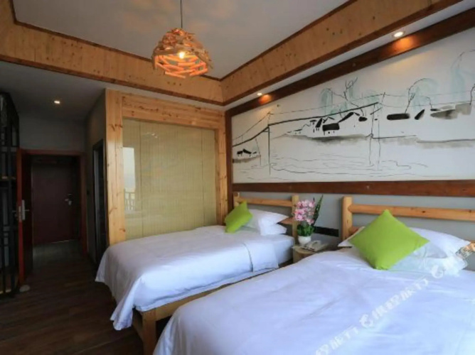 Hillside Mercure Zixing
