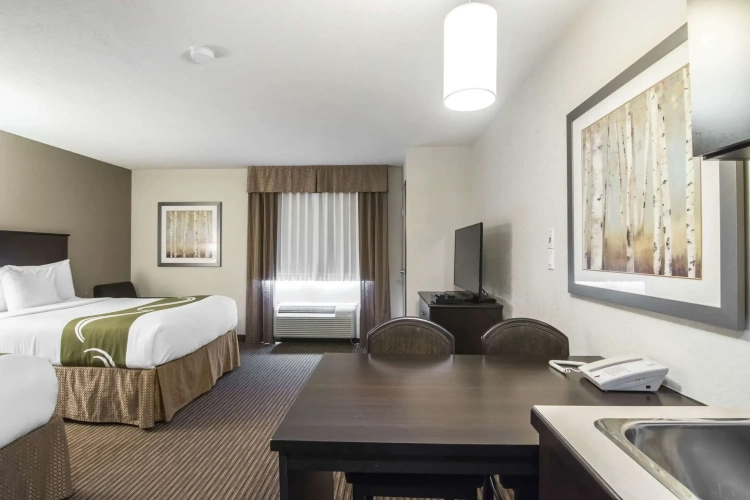 Standard Quadruple room