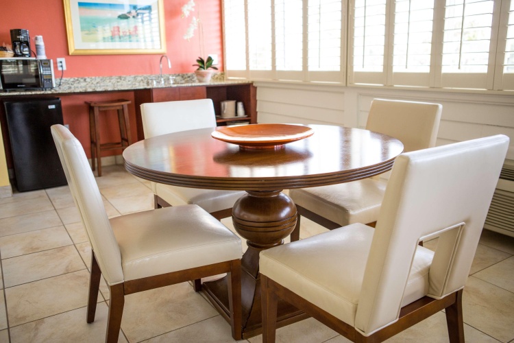 Best Western Plus Yacht Harbor Inn photo 32