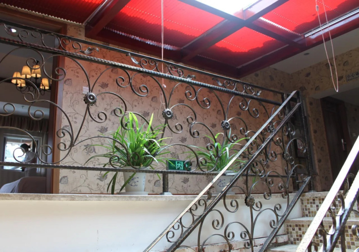 Royal Garden Inn