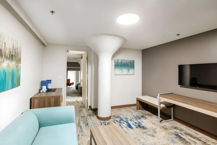 Atheneum Suite Hotel