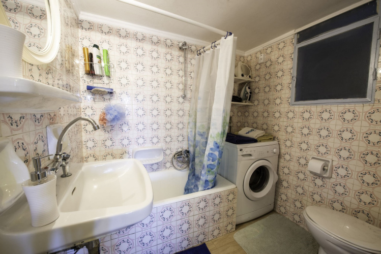 Spacious Living at Kallithea