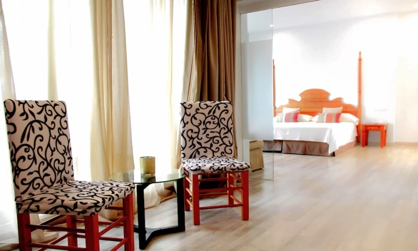 Superior Junior Suite