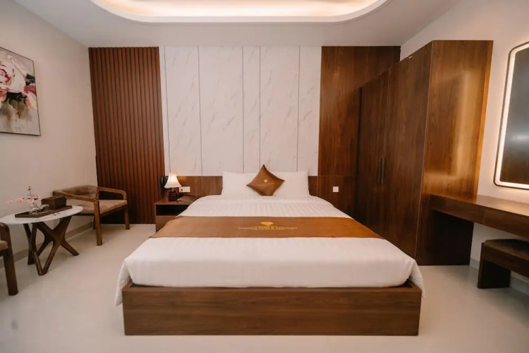 Diamond Hotel