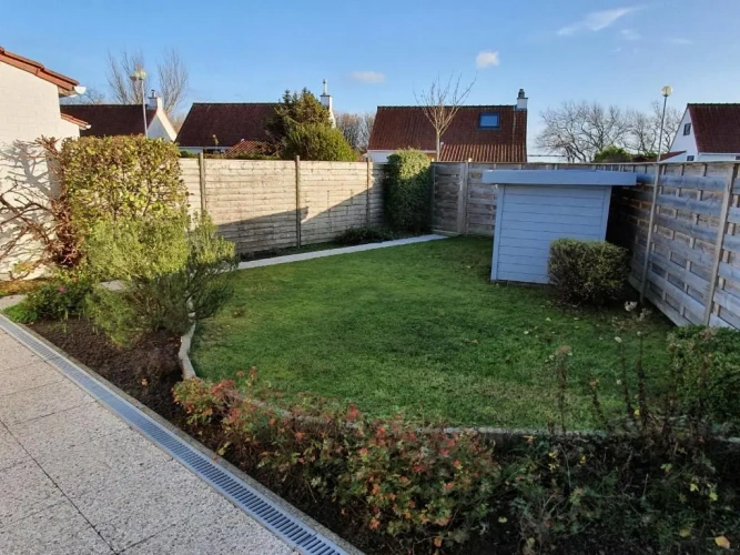 2 Bedrooms Cottage