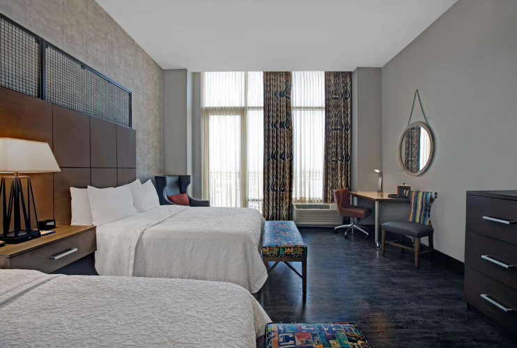 Hampton Inn & Suites Austin @ The University / Capitol