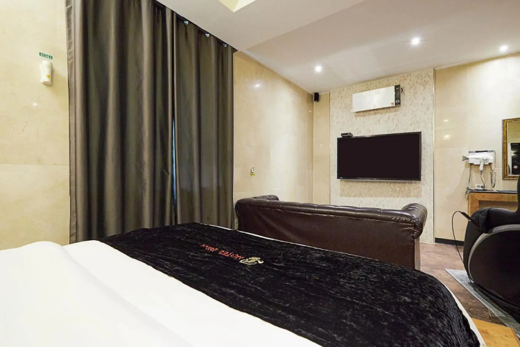 Blixx Hotel