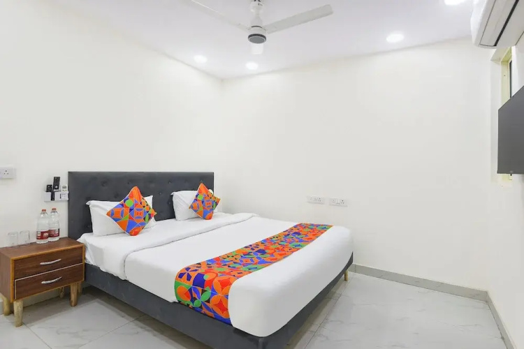 Fabhotel Resto Relax