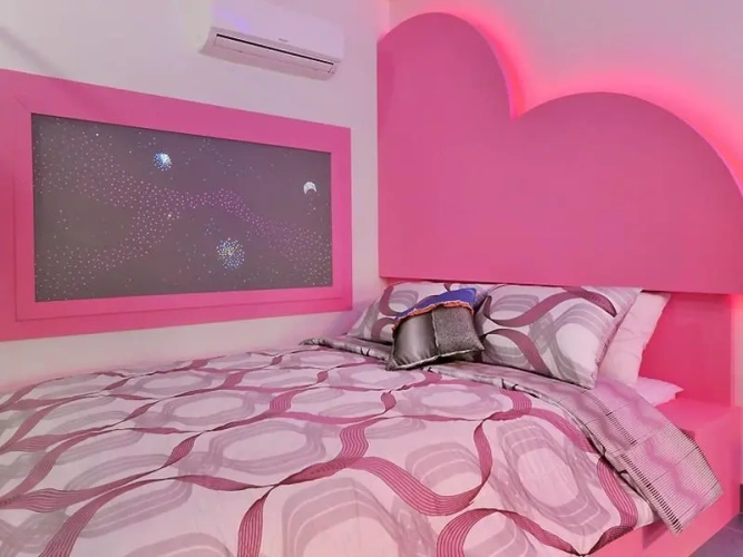 Deluxe Studio