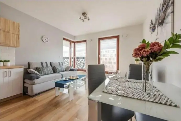PandO Apartments Solec