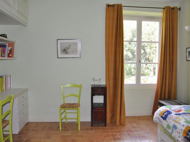 Secluded Holiday Home in Rustrel With Swimming Pool