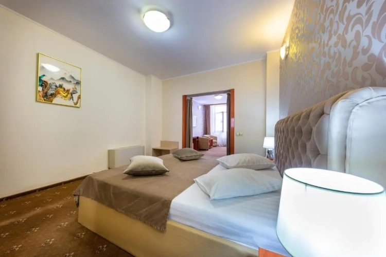 1 Bedroom Double Suite